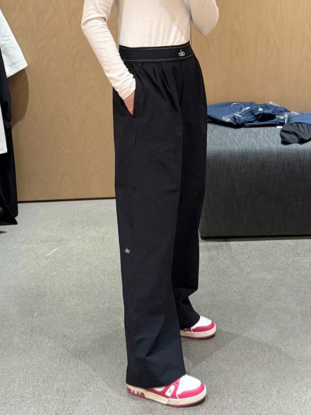 New ALO Yoga Women's Trouser Black💖💛Versatile Suit Up Pants - Picture 3 of 8